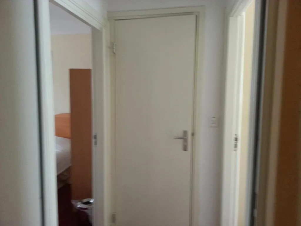 Hotel Neerlandia Valkenburg aan de Geul 2*,  Nederland